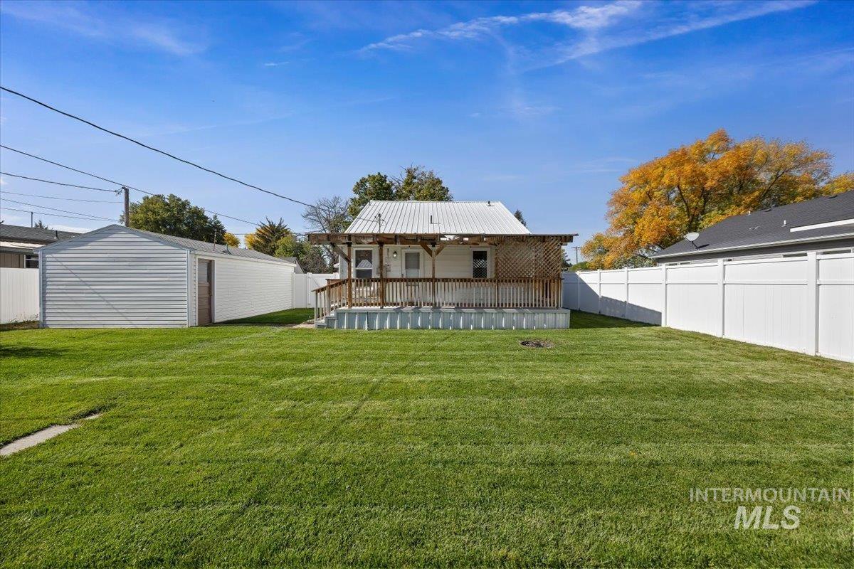 1010 E Property Photo 29
