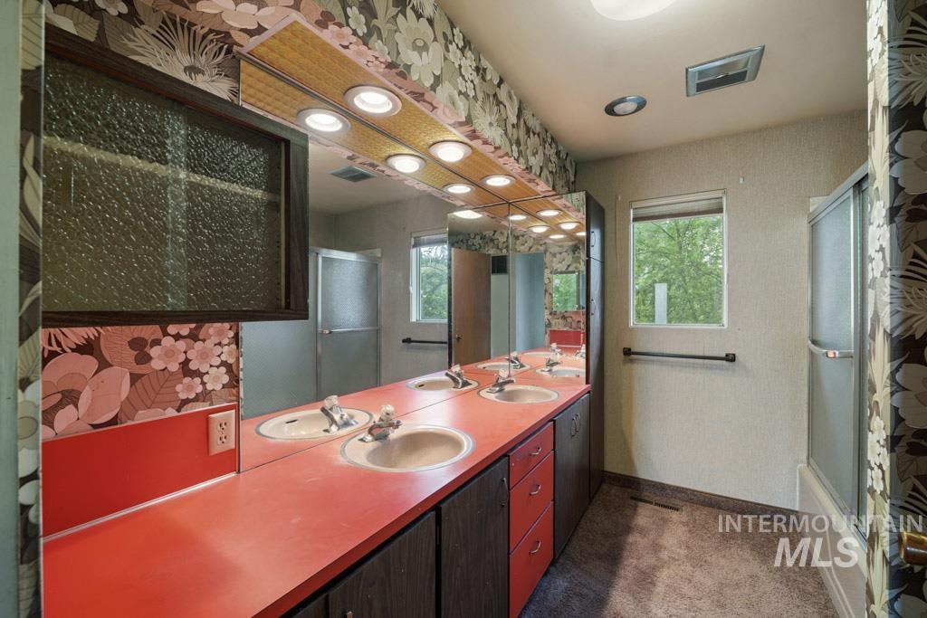 409 N Parkway Property Photo 18