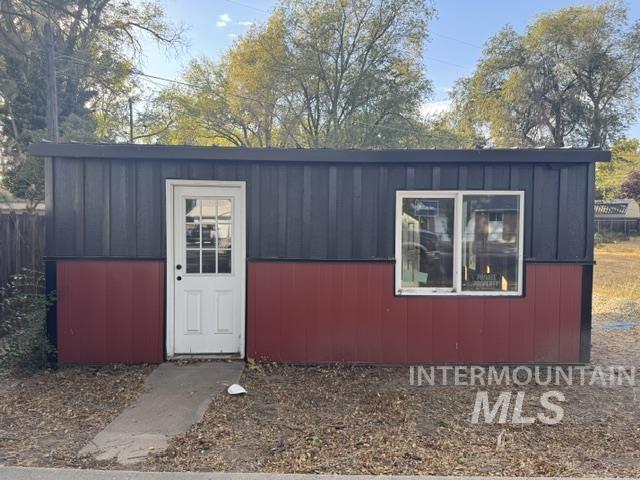 575 S 10th E Property Photo 1