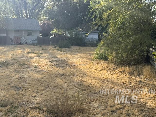 575 S 10th E Property Photo 4