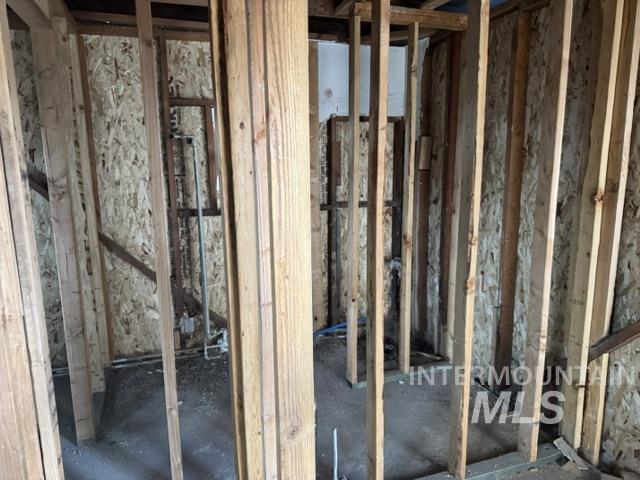 575 S 10th E Property Photo 9