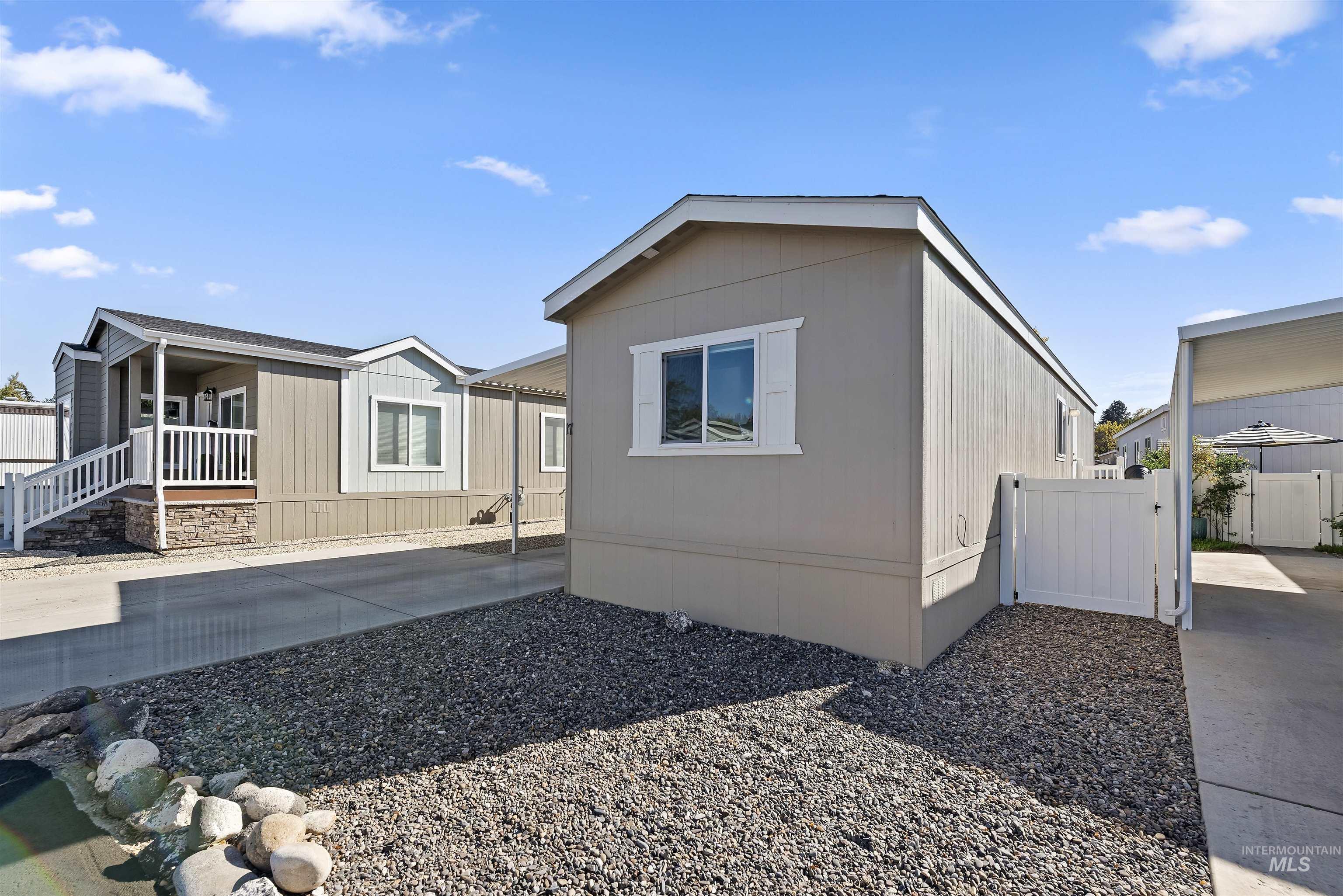2401 Owyhee St Property Photo 16