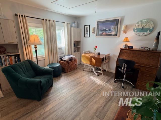 220 W Cleveland Ave Property Photo 8