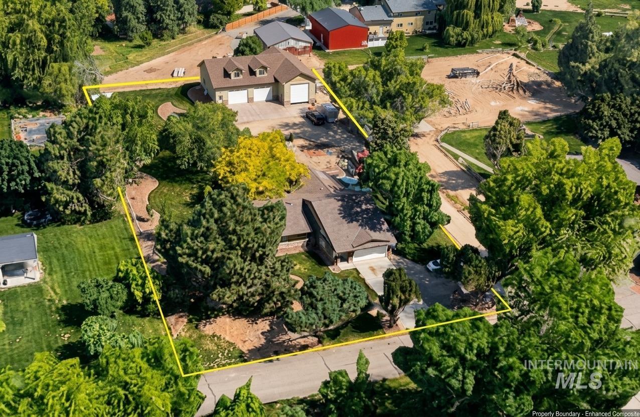 748 W Steeple View Drive Property Photo 1