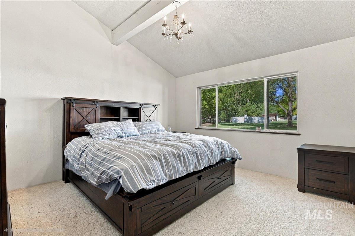 748 W Steeple View Drive Property Photo 13