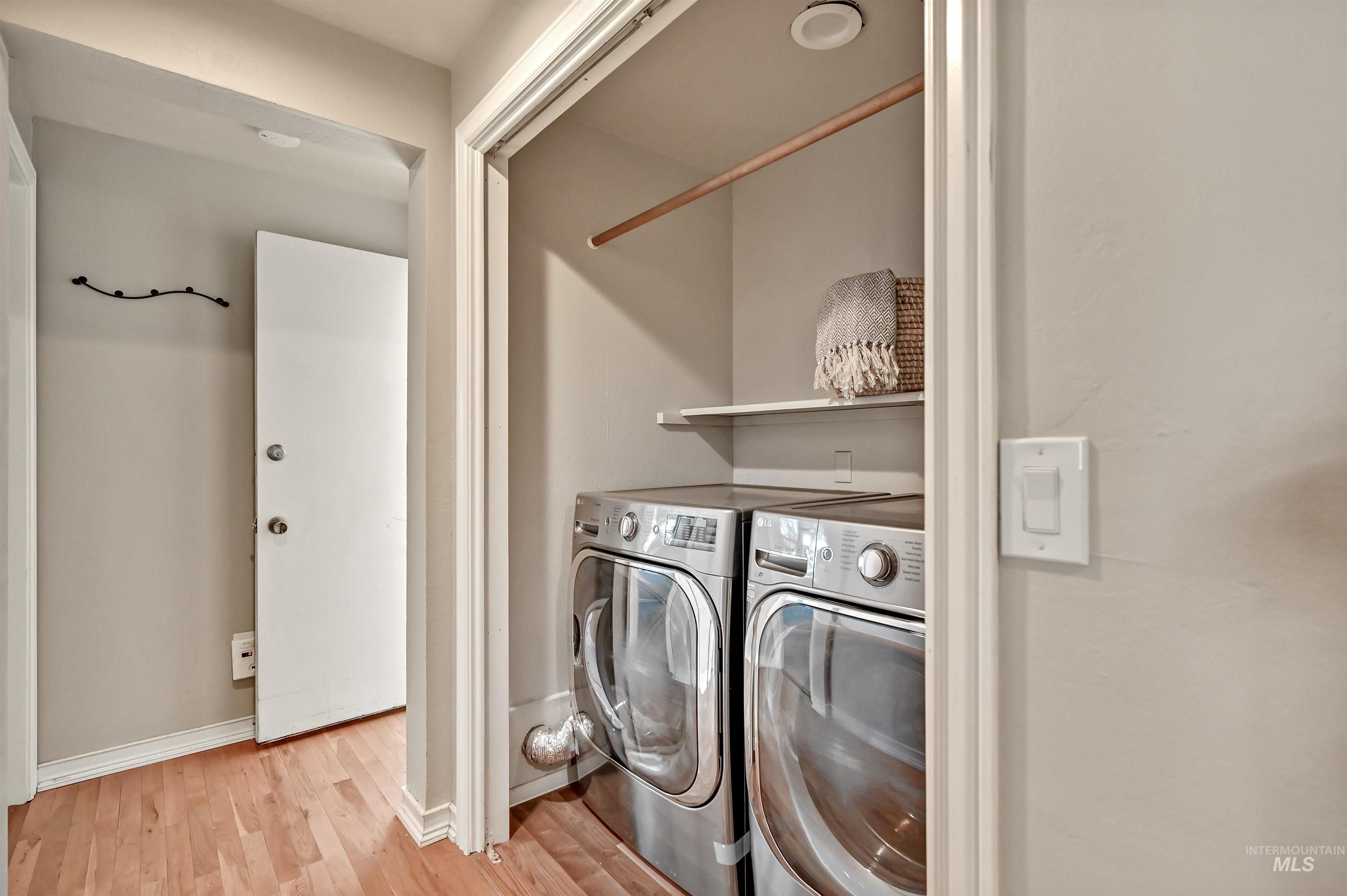 3153 S Lakewood Way Property Photo 18