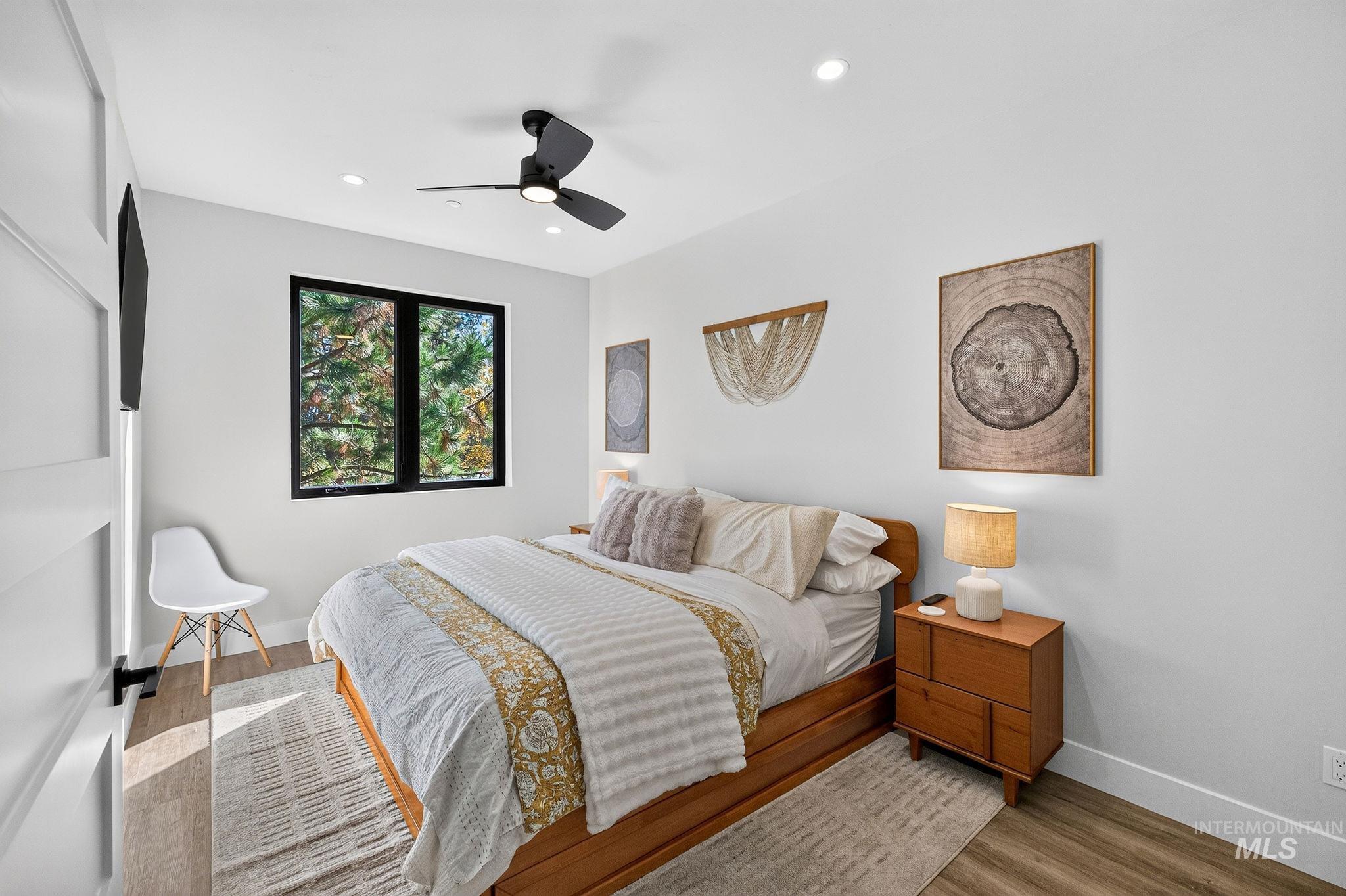 1111 Knowles Road Property Photo 20