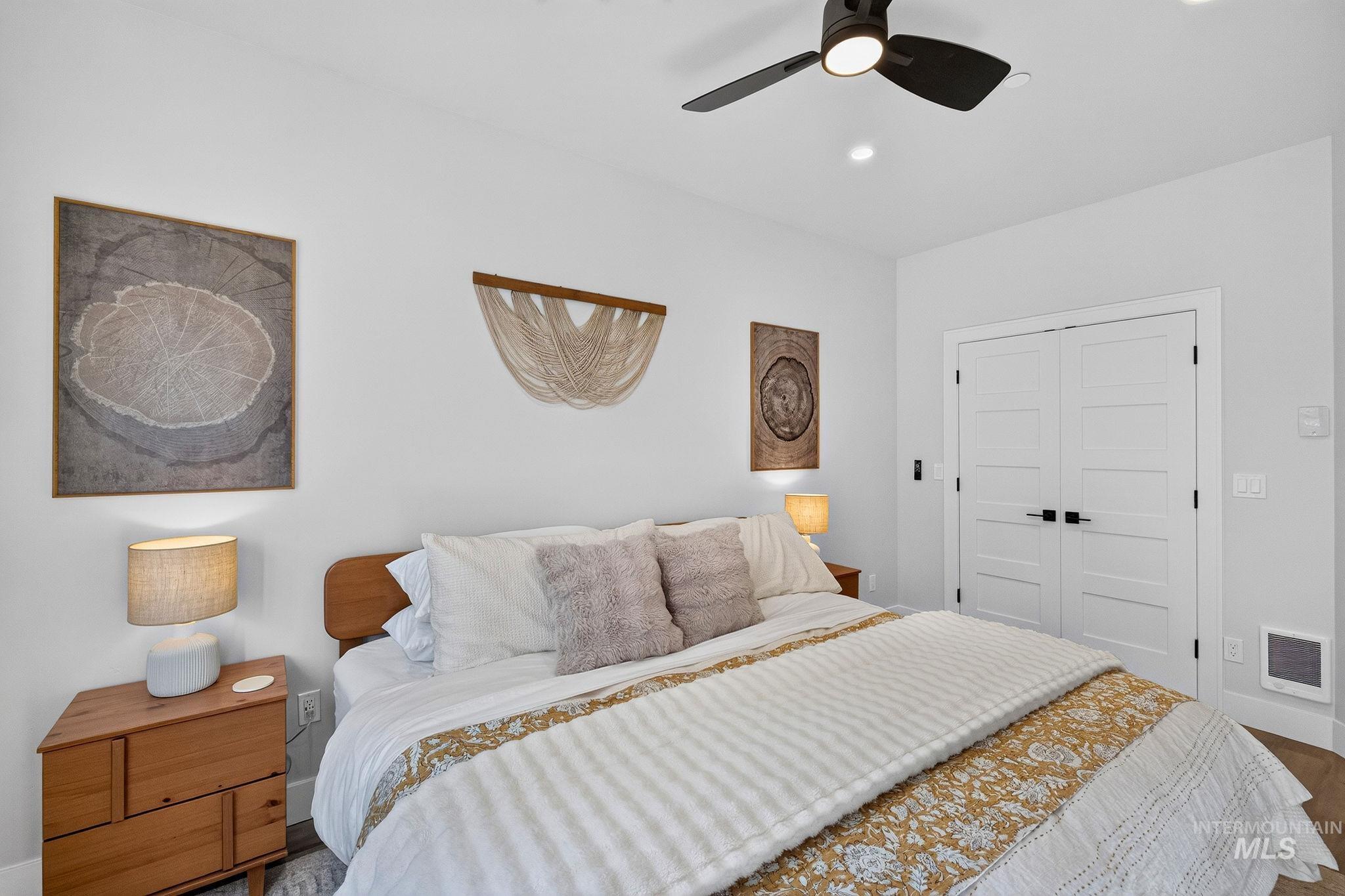 1111 Knowles Road Property Photo 21