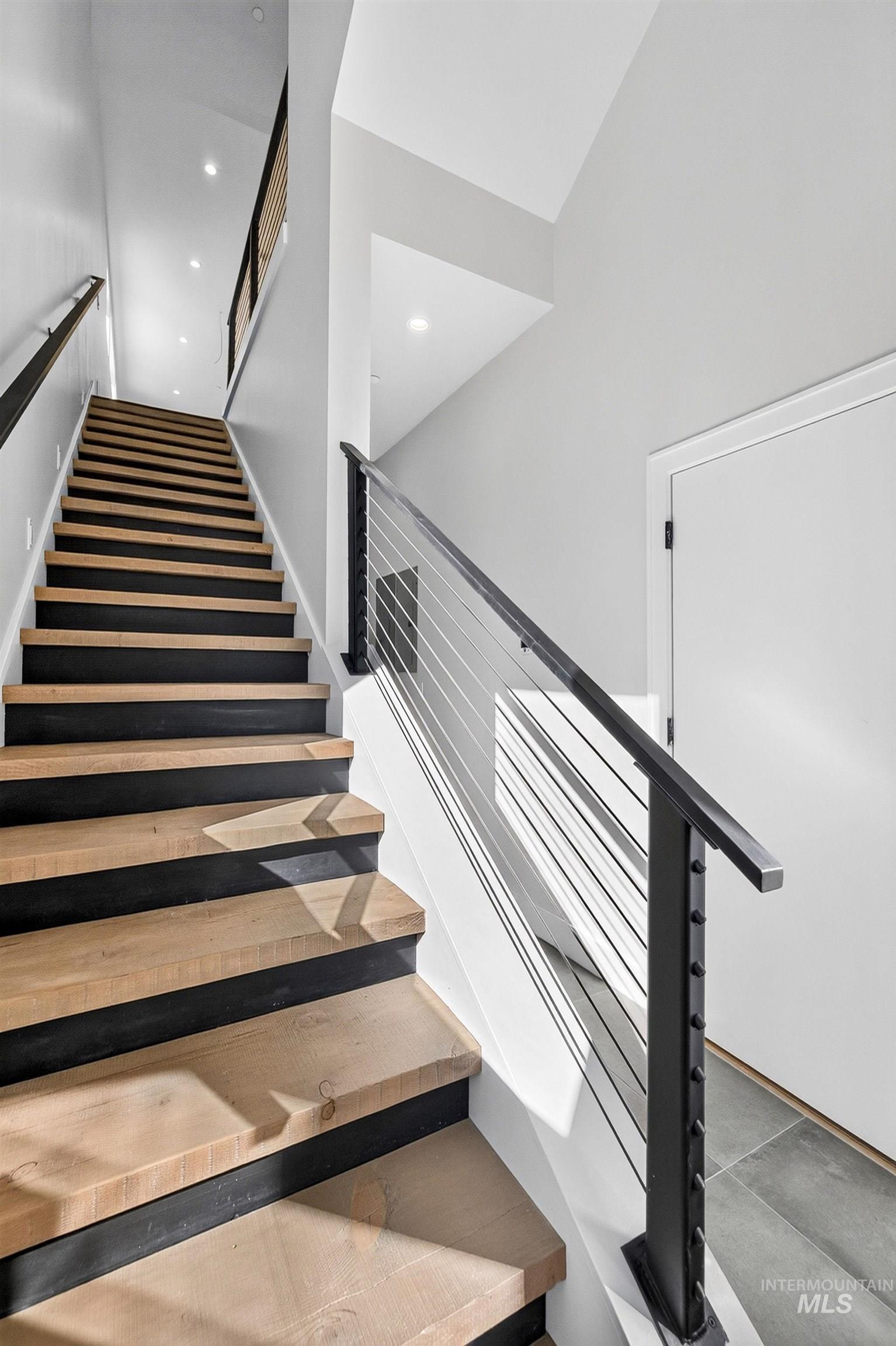 1111 Knowles Road Property Photo 23
