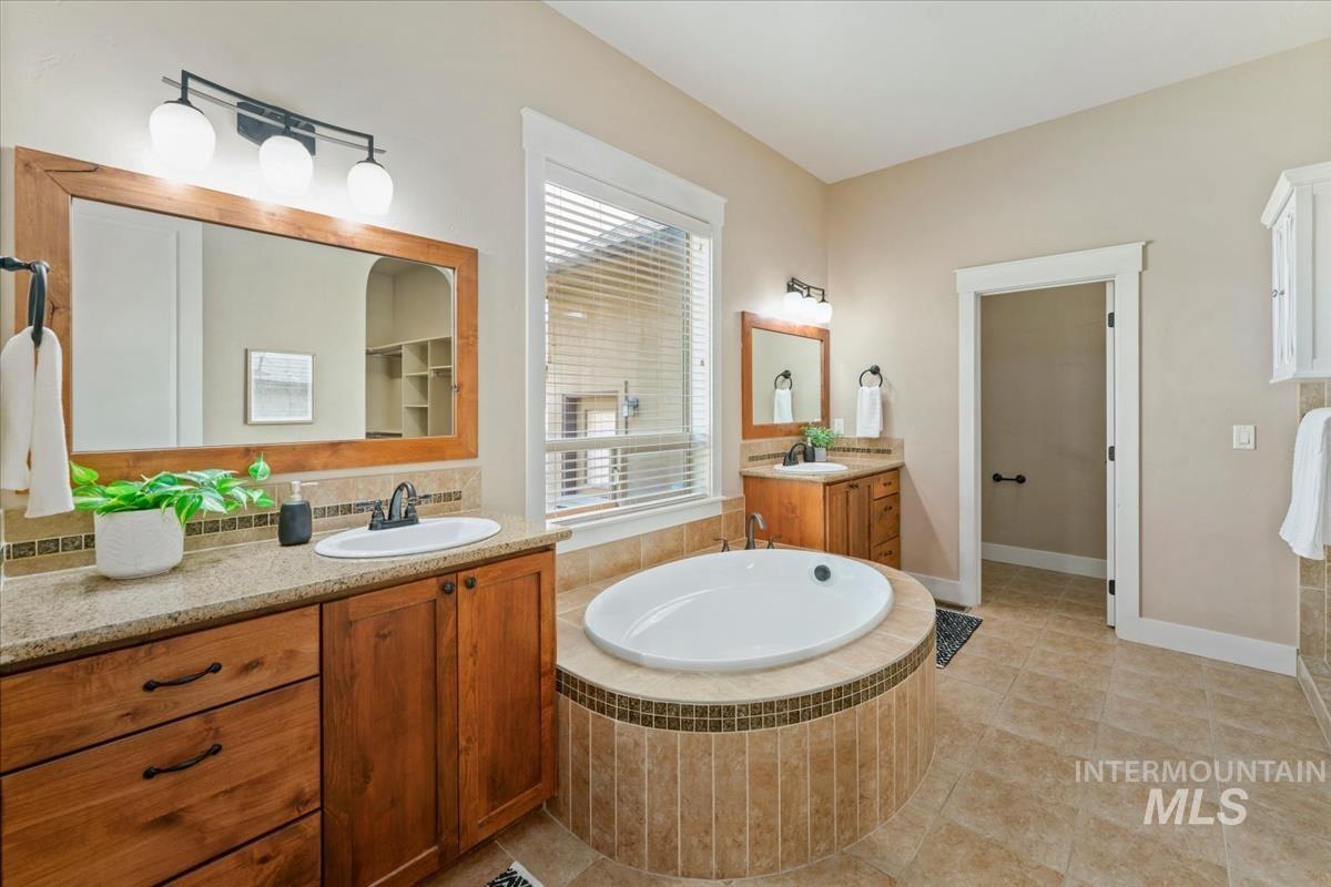 15531 Sequoia Grove Way Property Photo 30