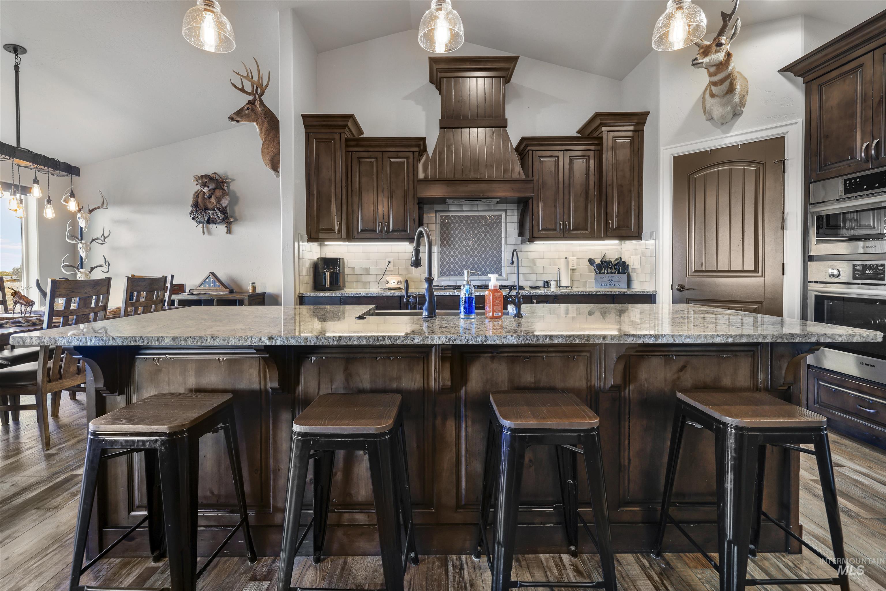 583 Smokey Mountain Property Photo 5