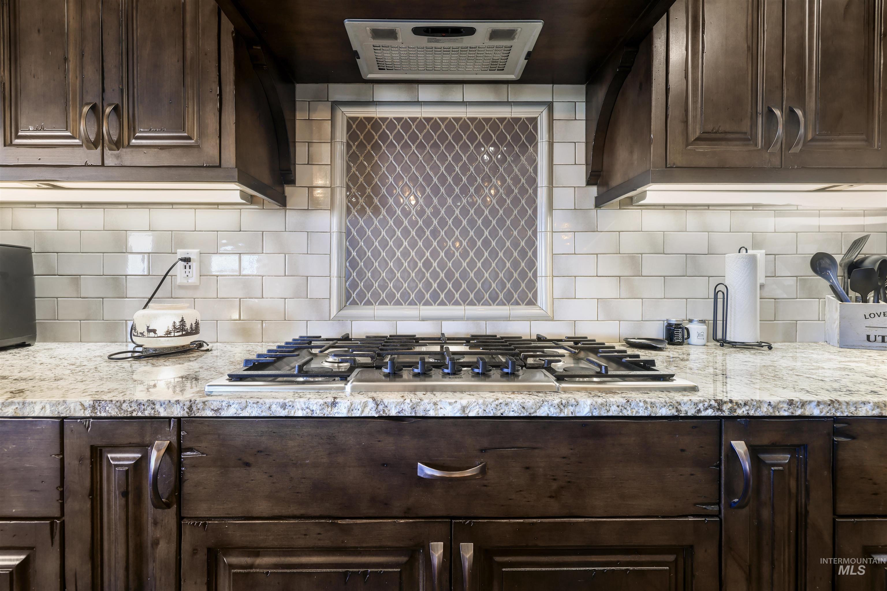 583 Smokey Mountain Property Photo 7