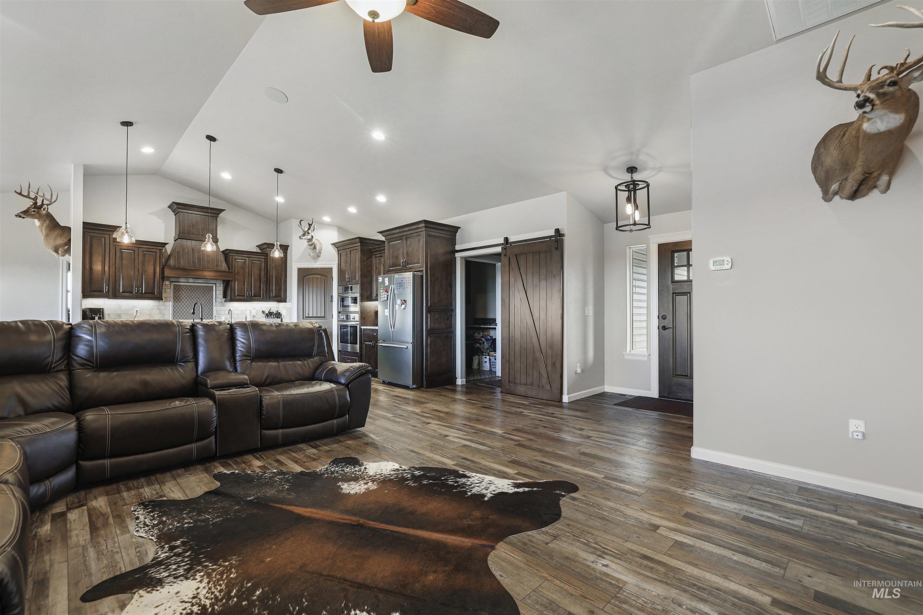 583 Smokey Mountain Property Photo 14