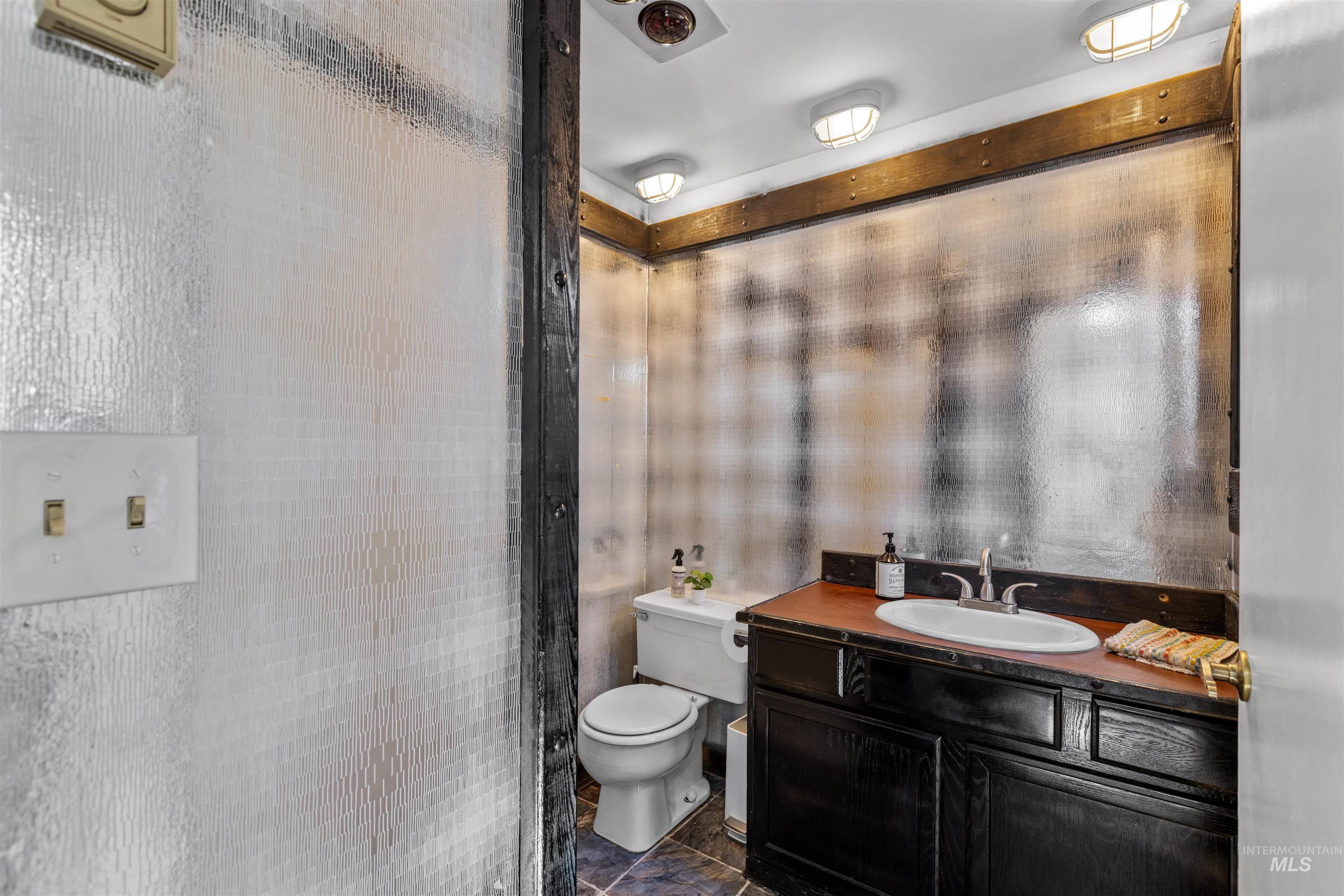 1403 S Broadway Avenue Property Photo 19