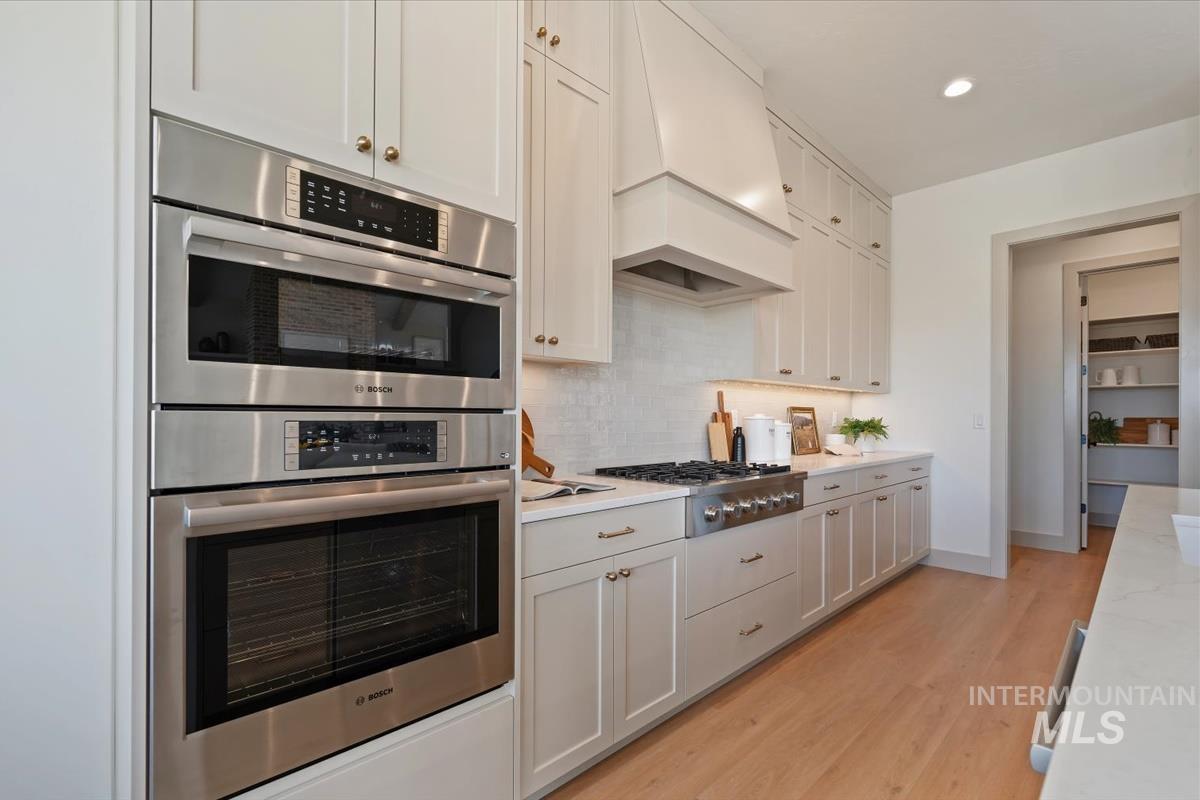 2240 N Palaestra Ave Property Photo 19