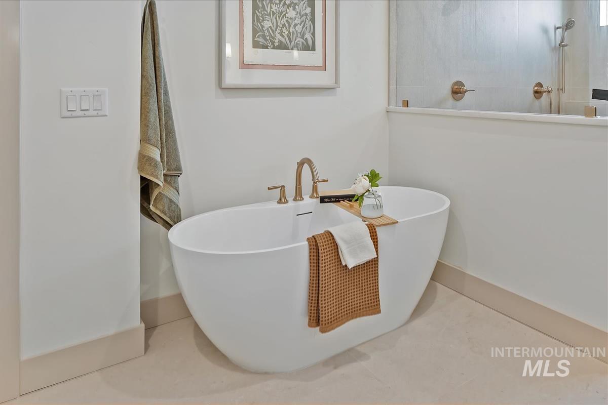 2240 N Palaestra Ave Property Photo 25