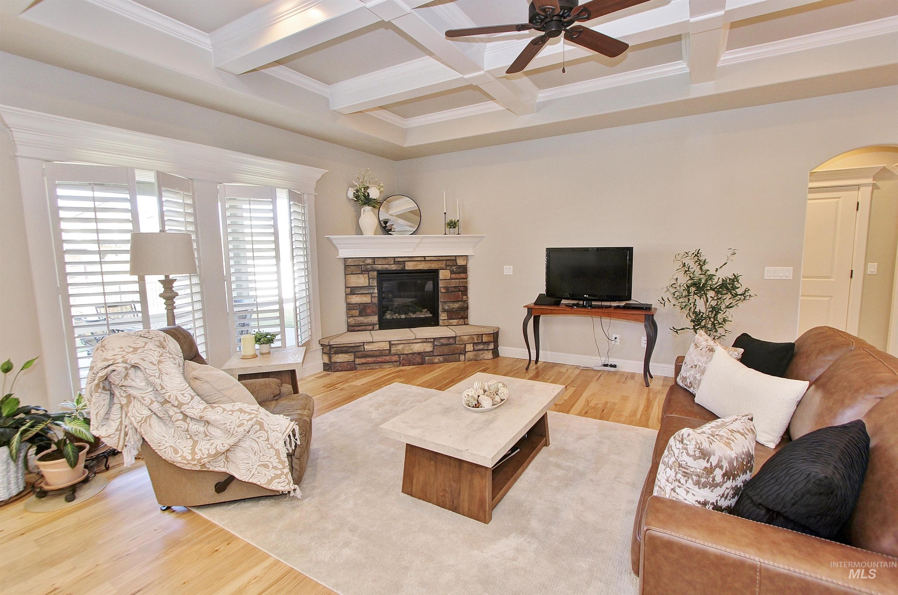 1007 N Mira Way Property Photo 6