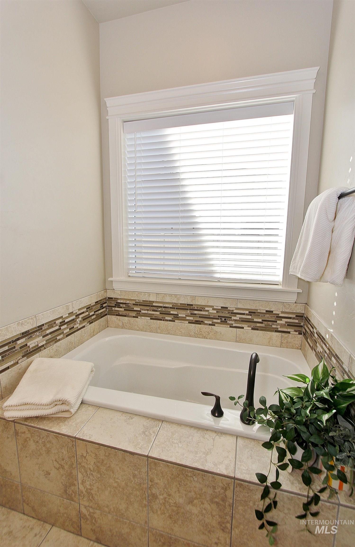 1007 N Mira Way Property Photo 17