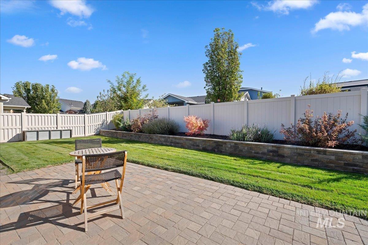 4526 N Glenrock Way Property Photo 26