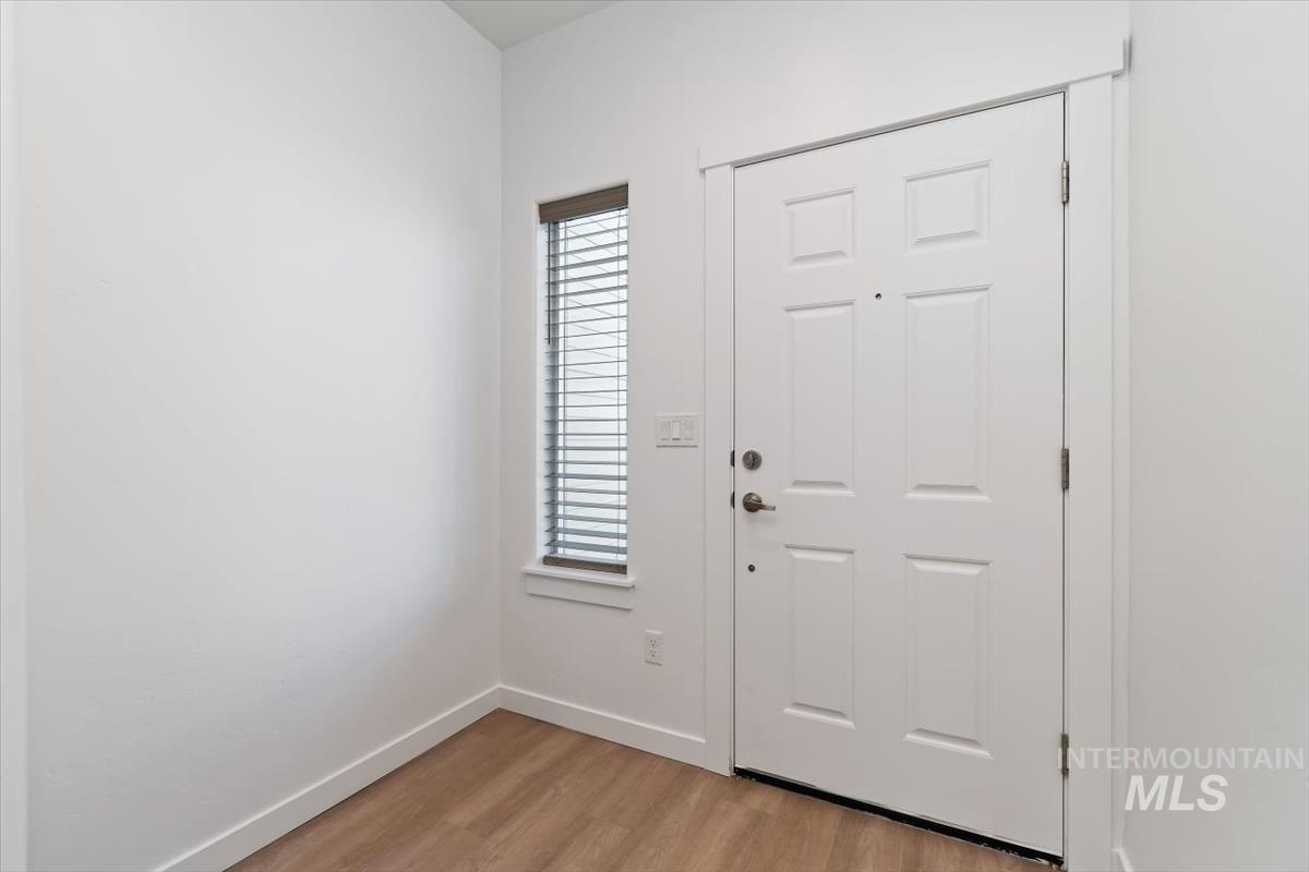 5686 Cherry Lane Property Photo 4