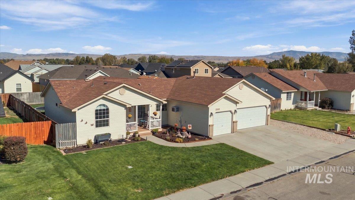 1045 Sw Julia Street Property Photo 2