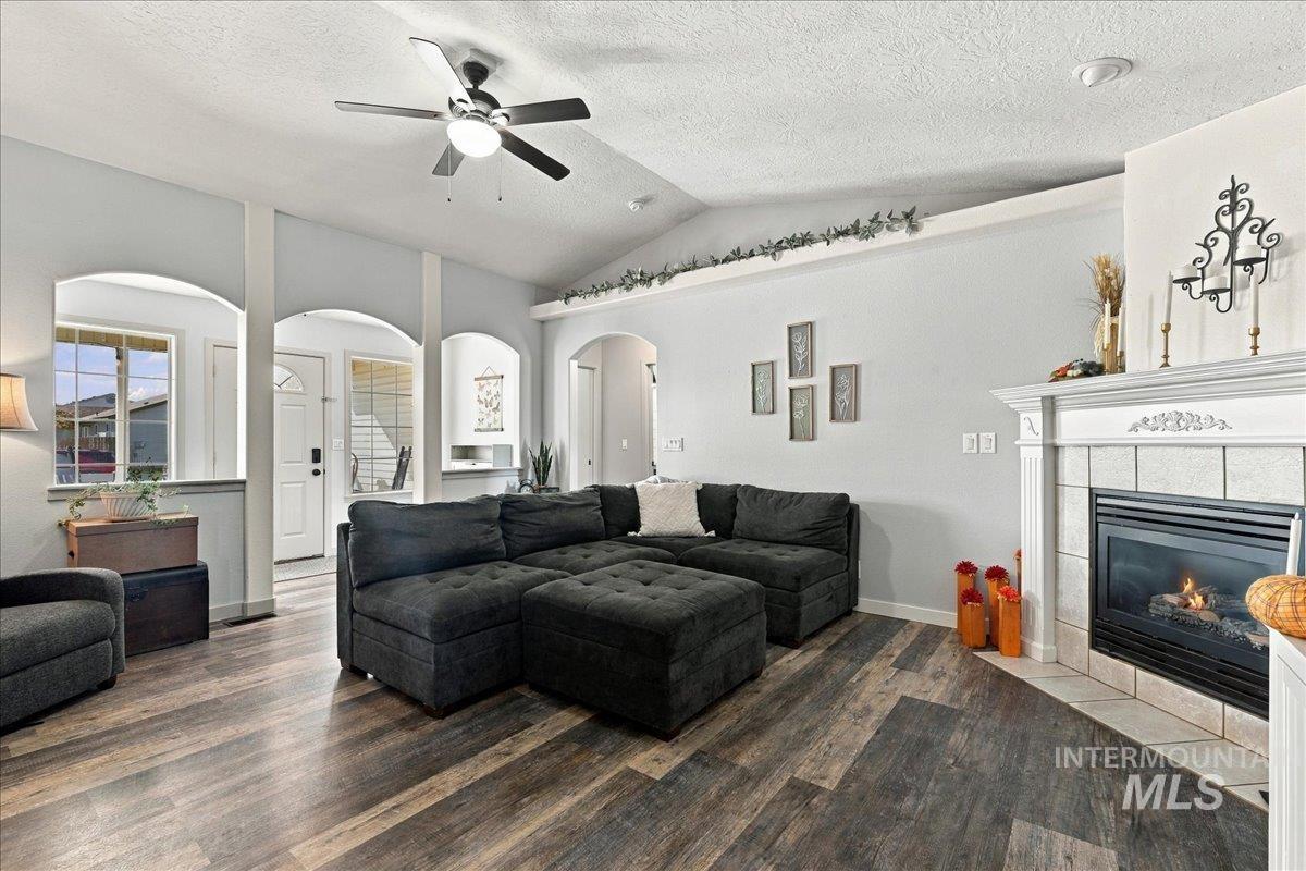 1045 Sw Julia Street Property Photo 10