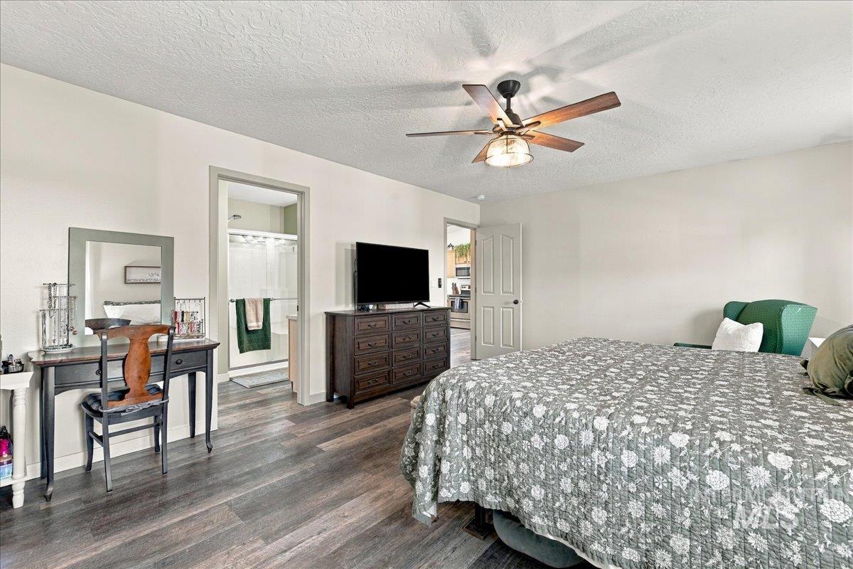1045 Sw Julia Street Property Photo 32