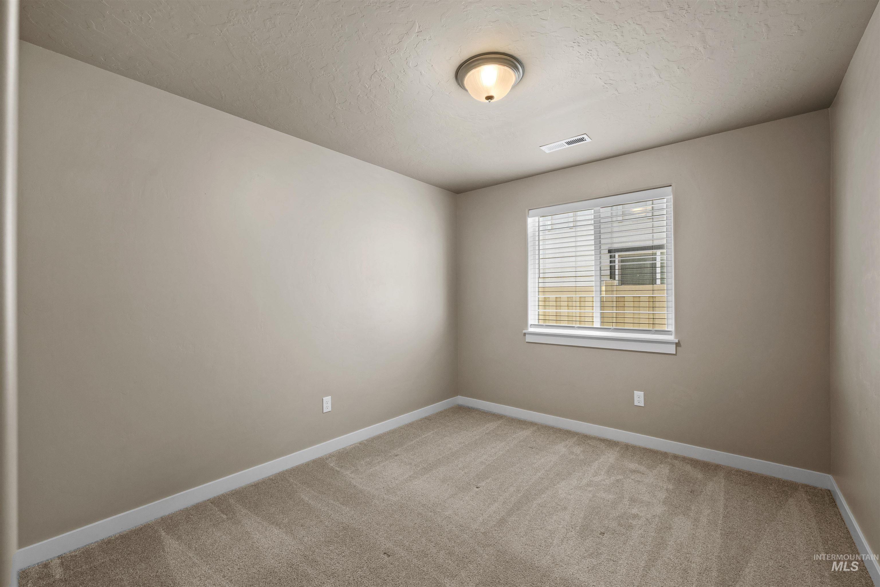 5725 E Milam St Property Photo 11