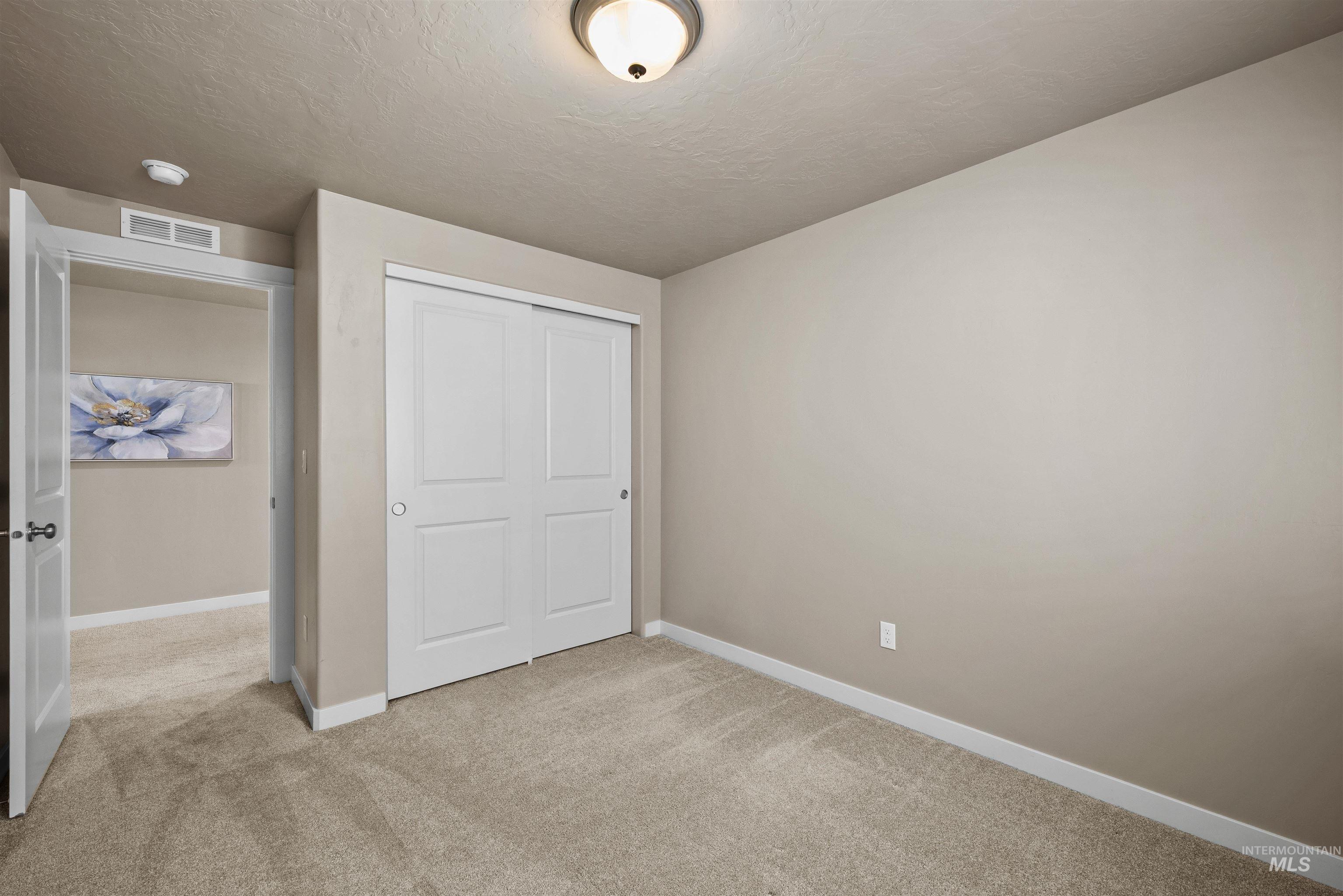 5725 E Milam St Property Photo 12
