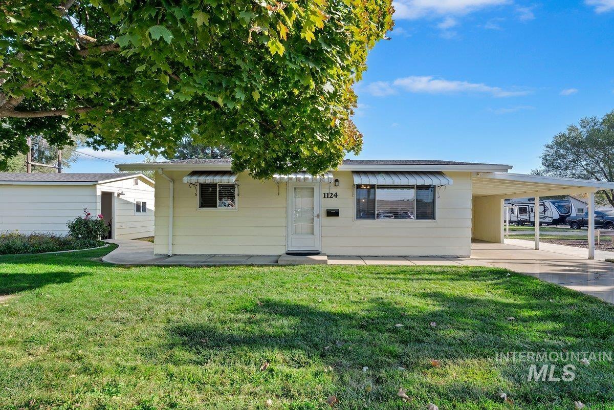1124 6th Street North Property Photo 1