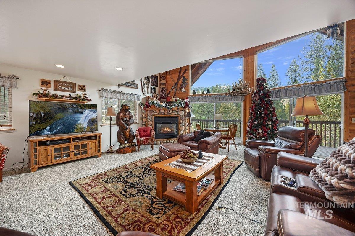 2476 N Pine Featherville Rd Property Photo 19