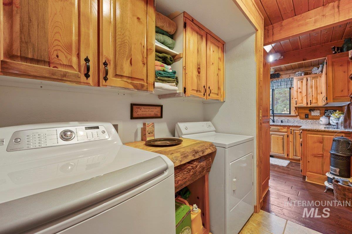 2476 N Pine Featherville Rd Property Photo 30