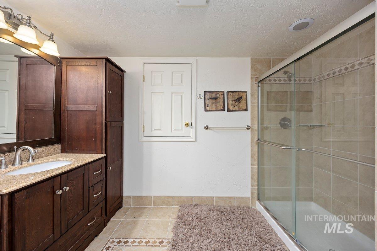 2476 N Pine Featherville Rd Property Photo 44