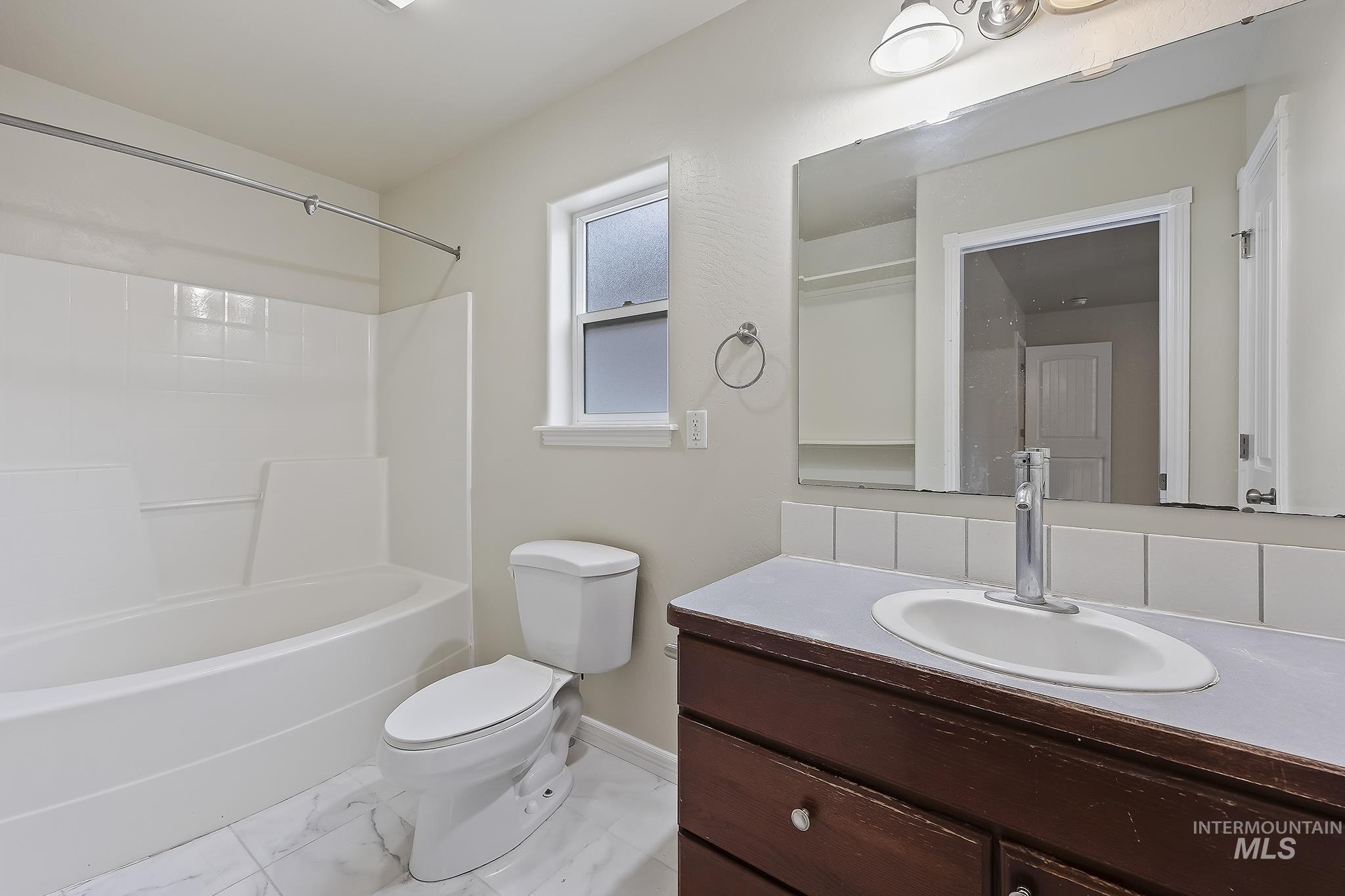397 Meadowview Ln Property Photo 18