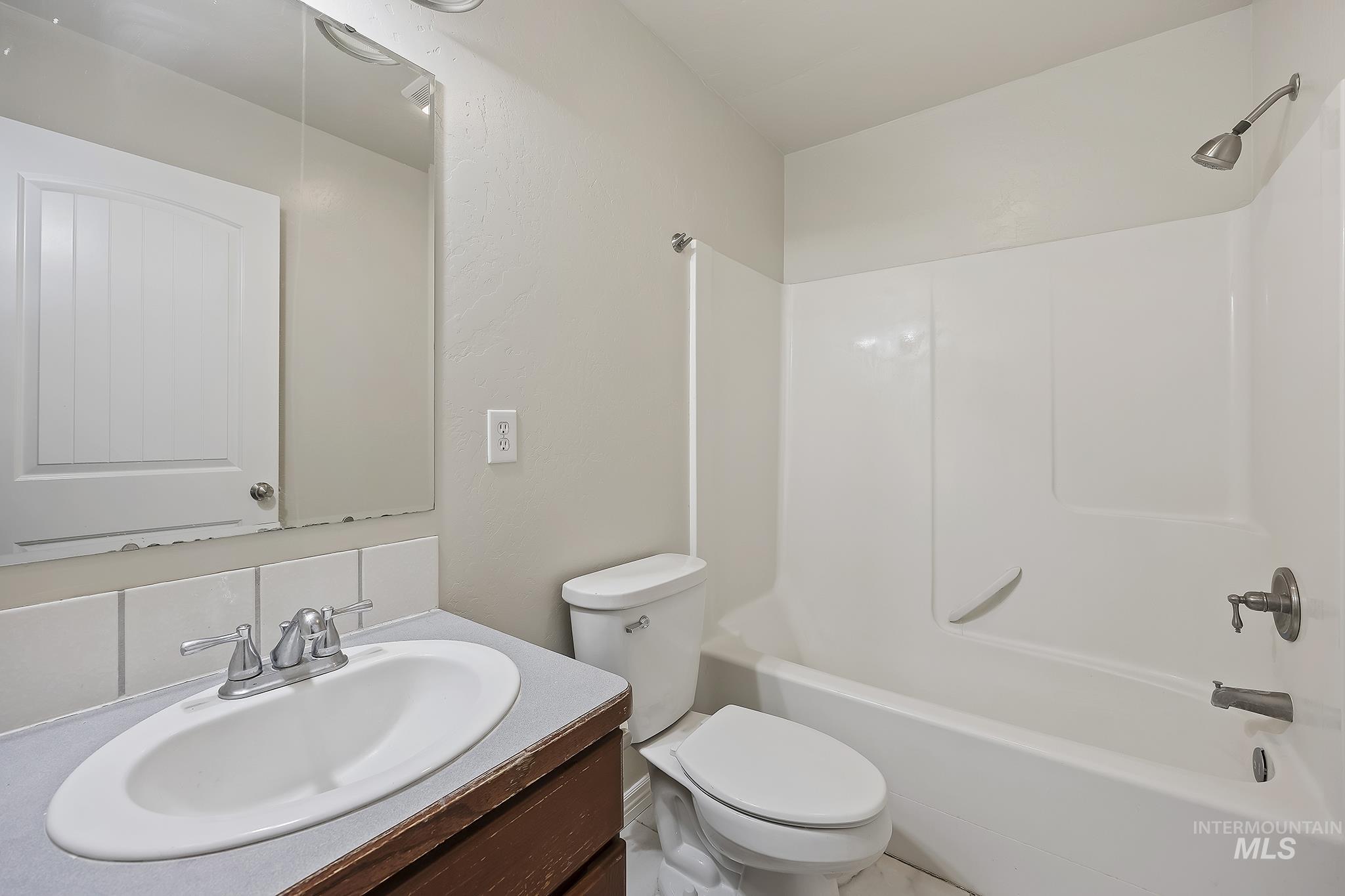 397 Meadowview Ln Property Photo 20