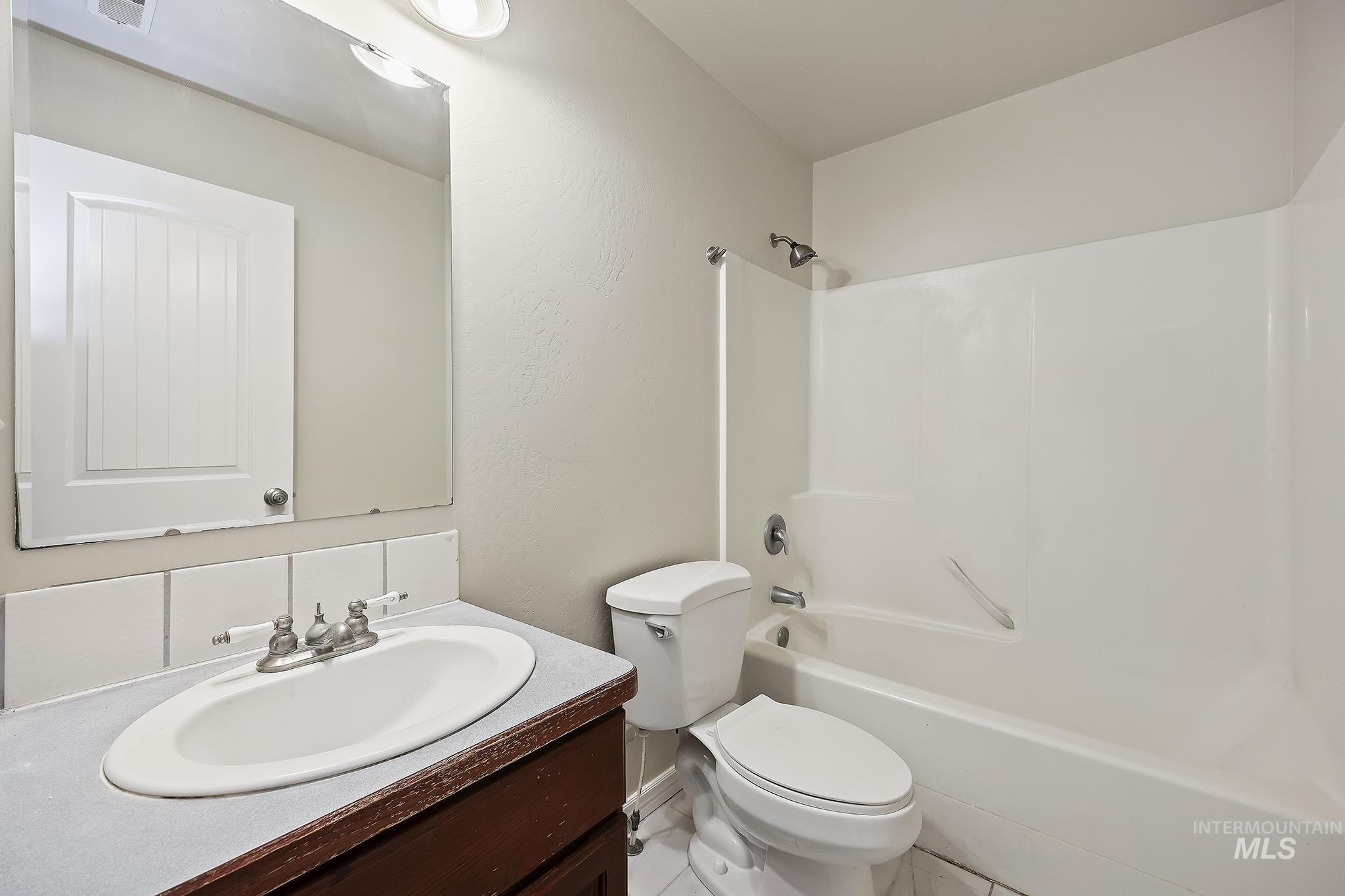 397 Meadowview Ln Property Photo 24