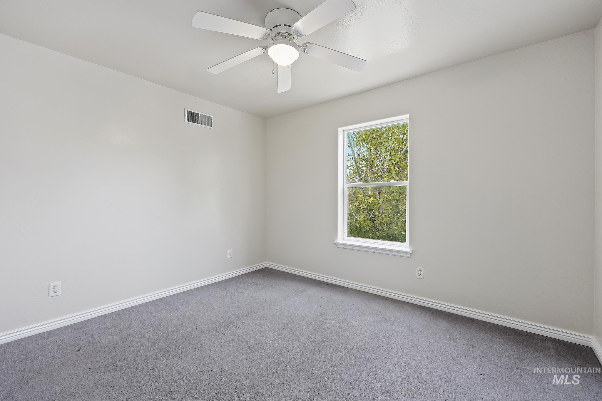 397 Meadowview Ln Property Photo 25