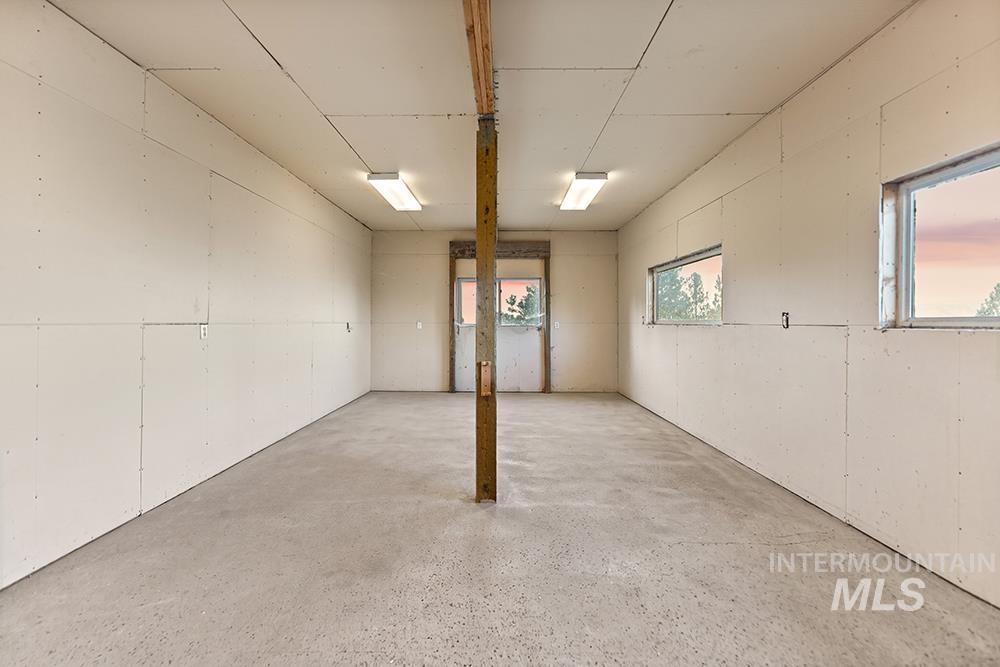 2430 Lappin Ln Property Photo 31