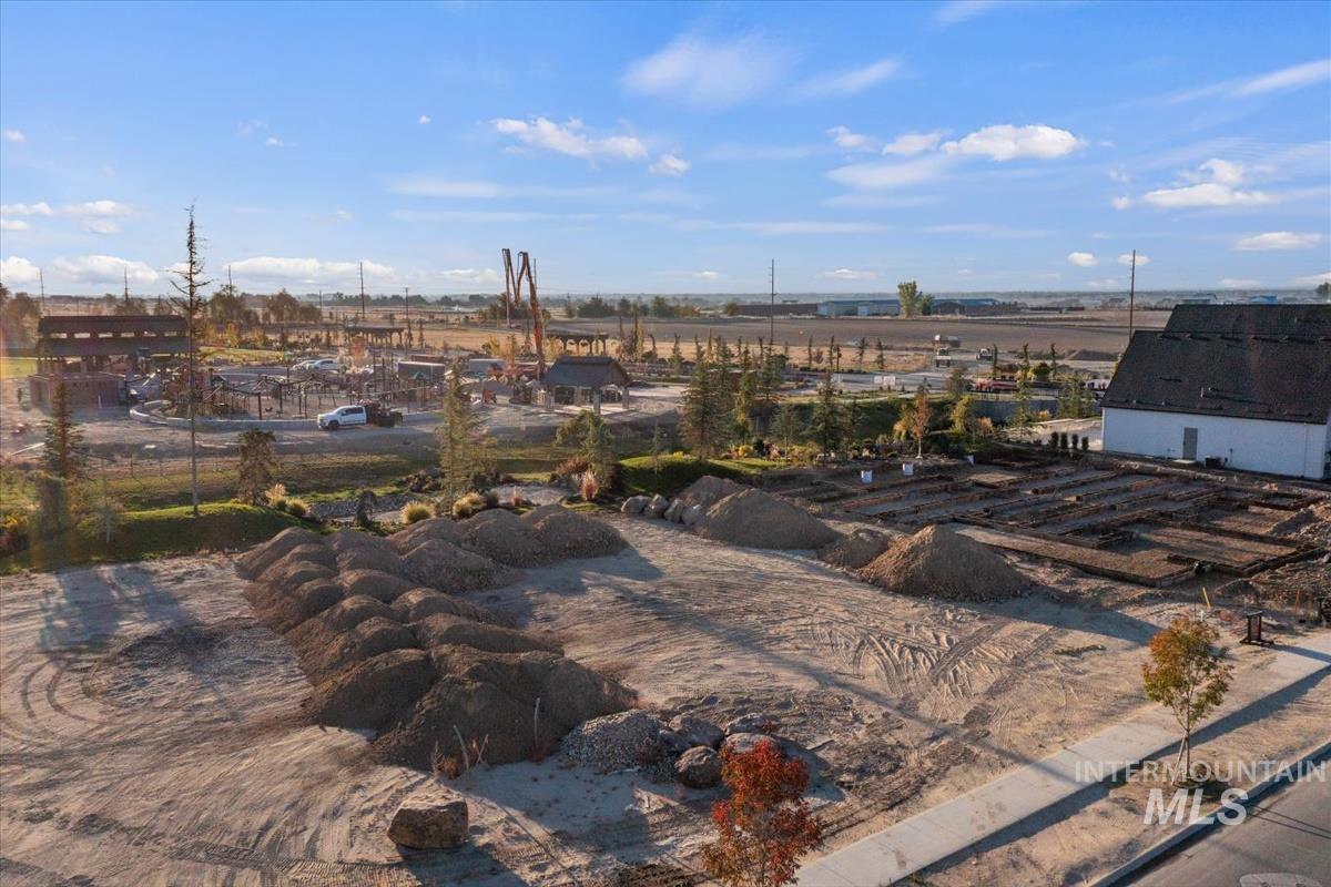 3388 N Harvest Moon Way Property Photo 15