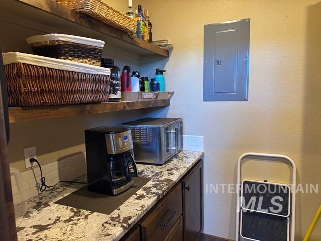 1693 Sand Hollow Rd Property Photo 6