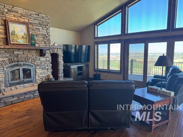 1693 Sand Hollow Rd Property Photo 7