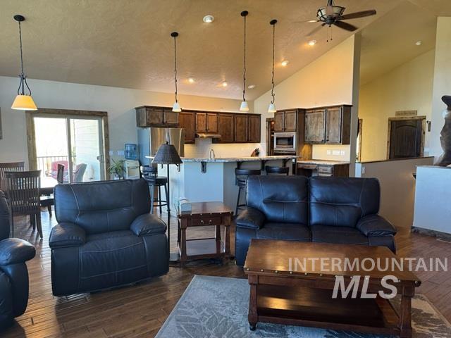 1693 Sand Hollow Rd Property Photo 9