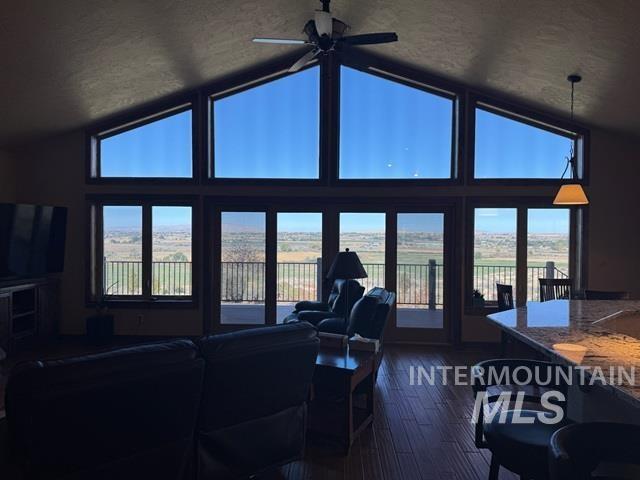 1693 Sand Hollow Rd Property Photo 10