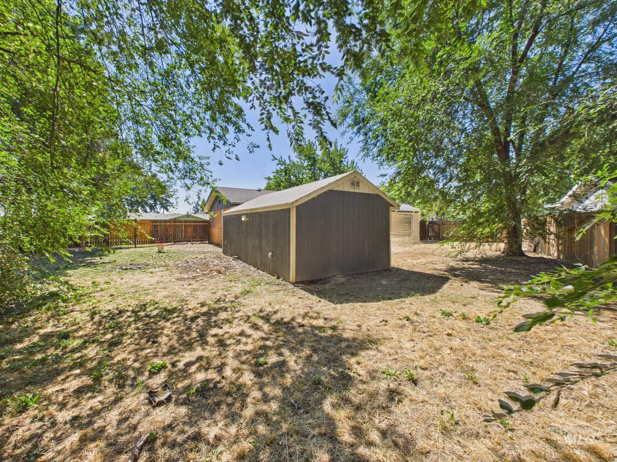 605 Harmon Way Property Photo 21