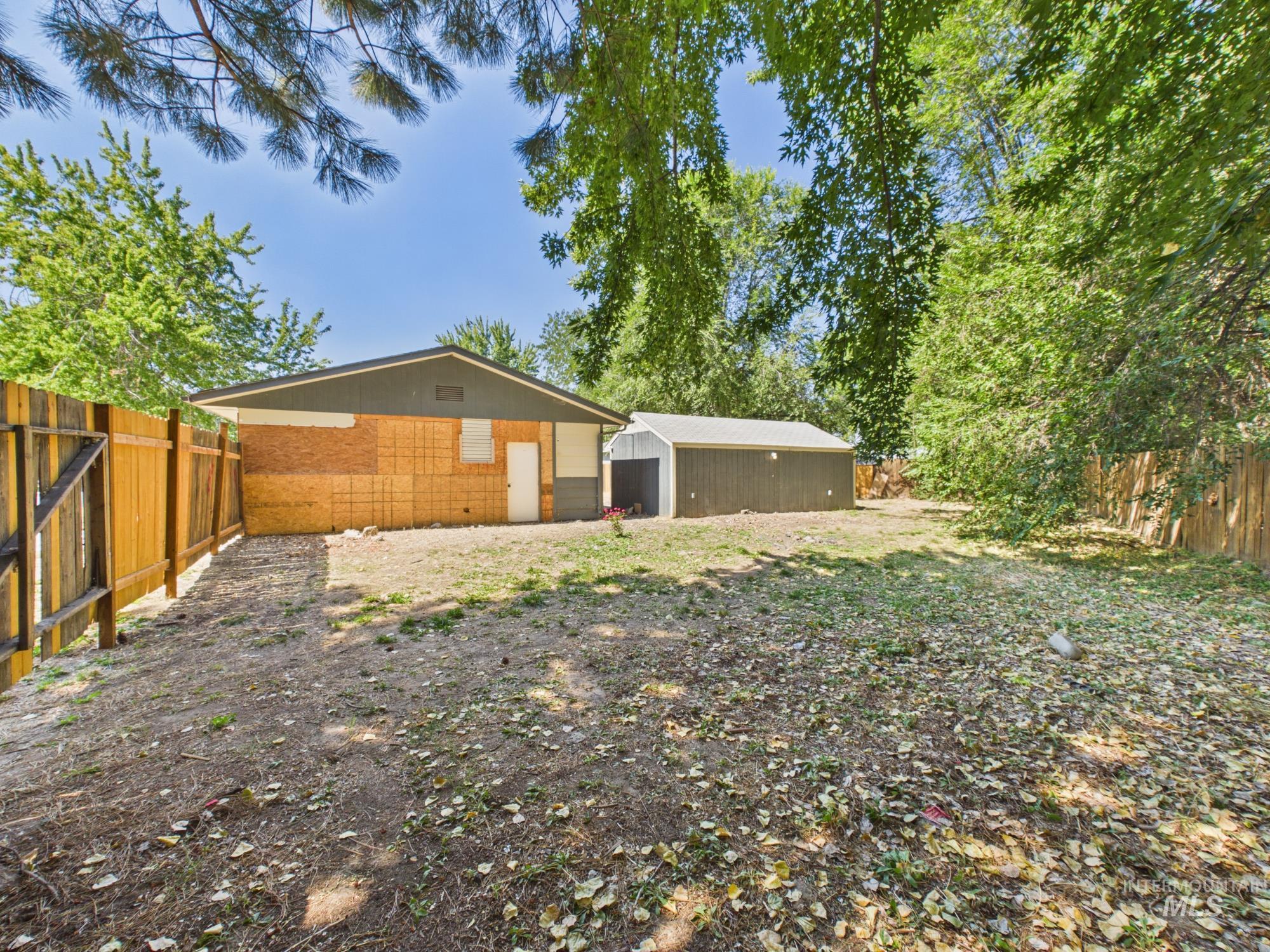 605 Harmon Way Property Photo 22
