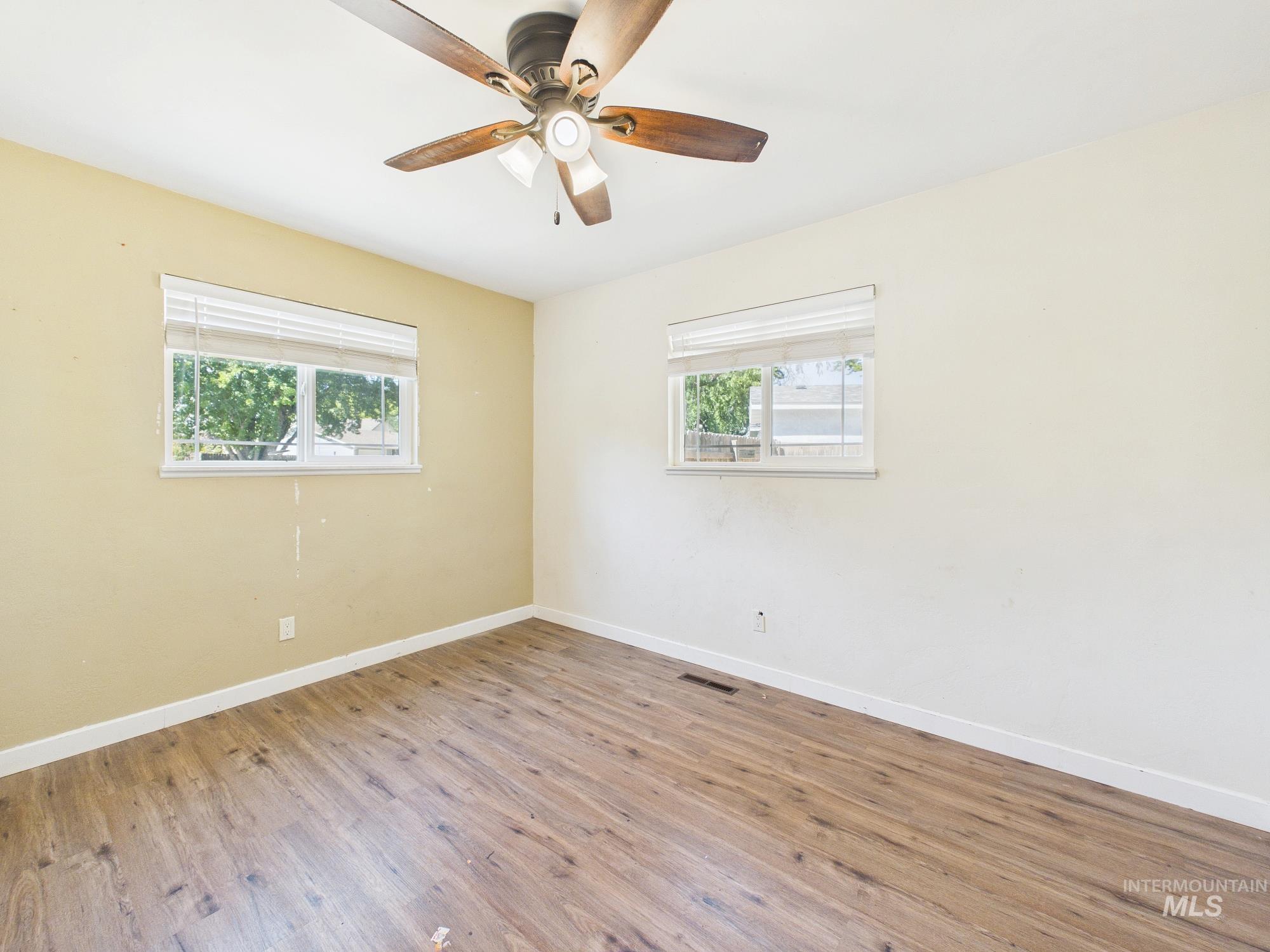 605 Harmon Way Property Photo 31