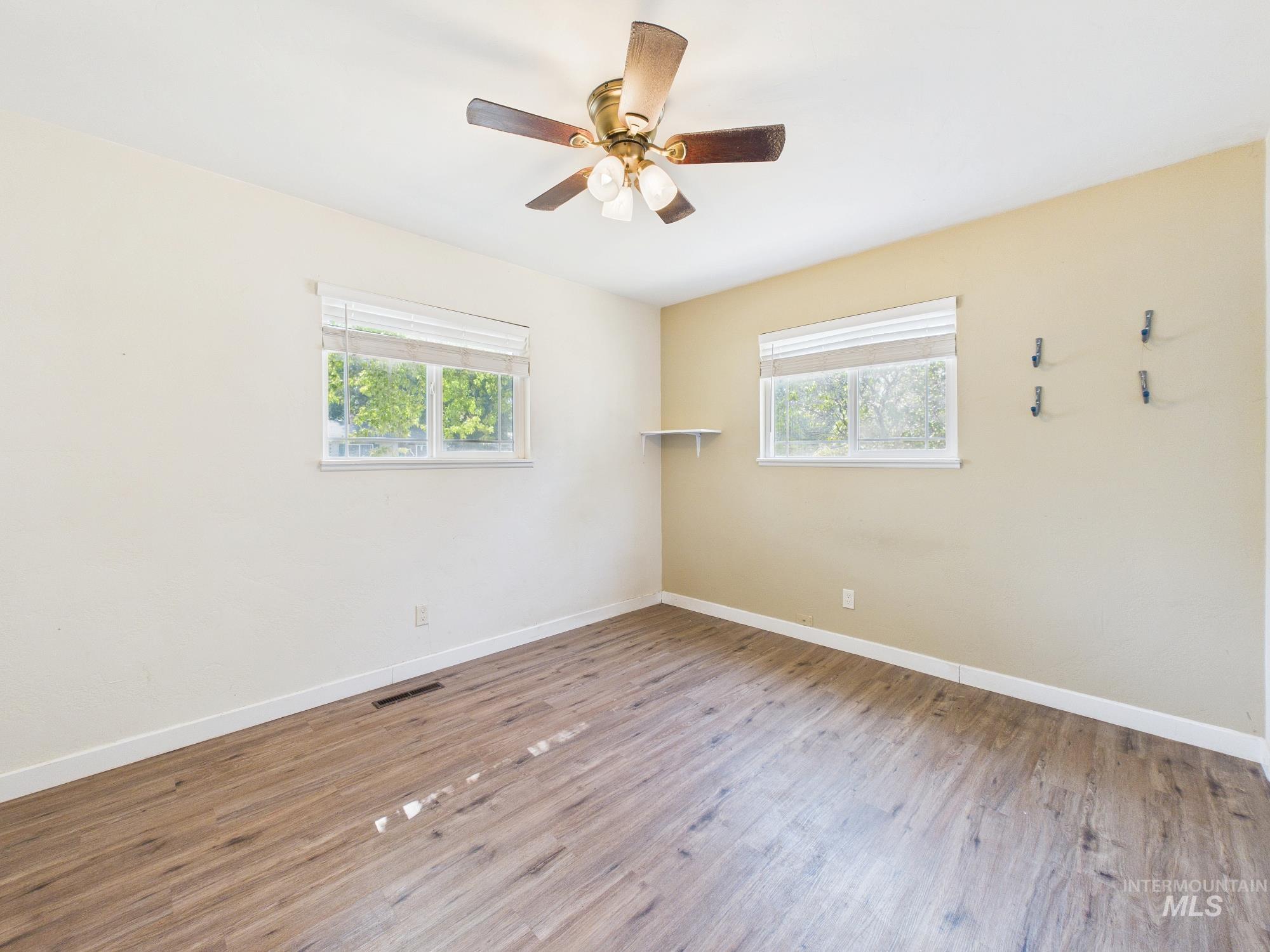 605 Harmon Way Property Photo 35