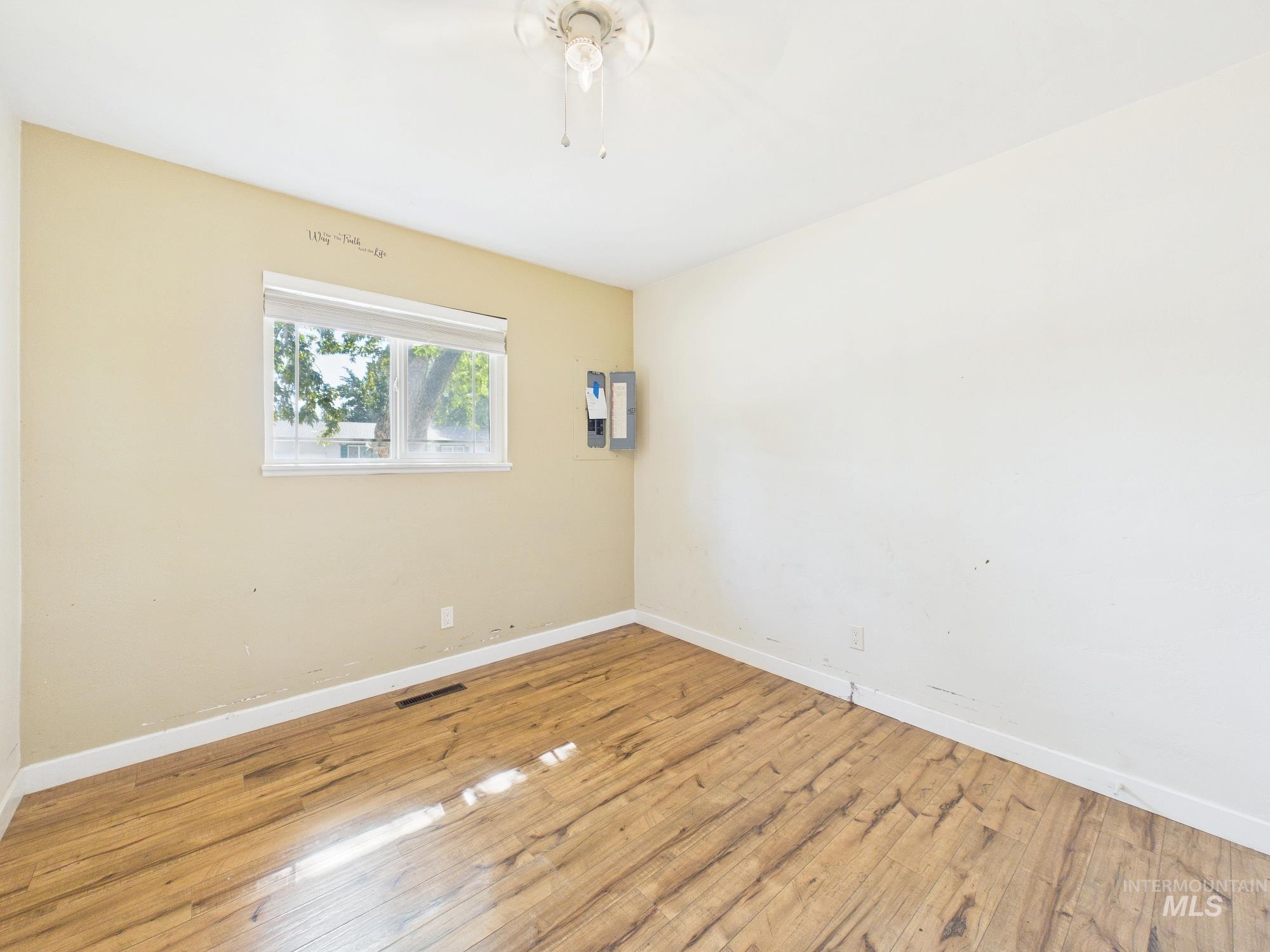 605 Harmon Way Property Photo 39