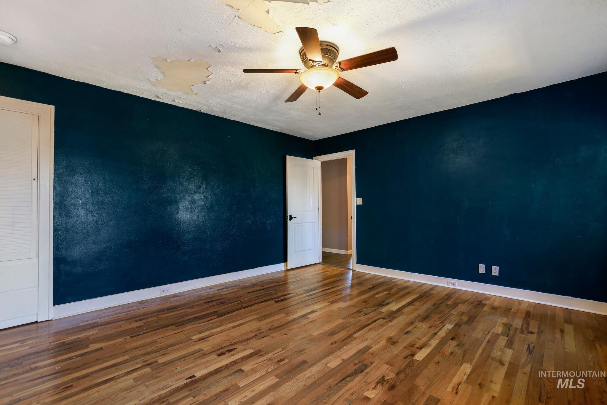 365 Blue Lakes Blvd N Property Photo 29