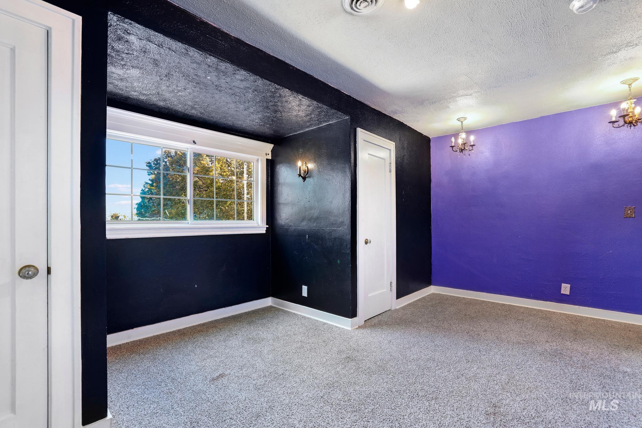 365 Blue Lakes Blvd N Property Photo 32